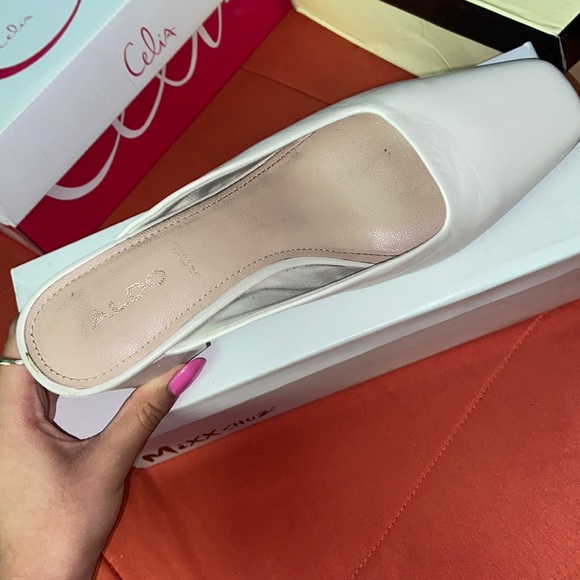 Cream Heels - Picture 2 of 3